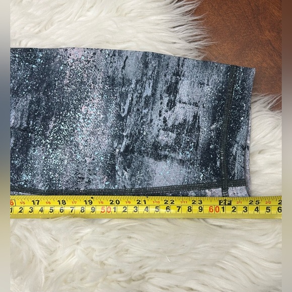Lululemon Size 12 Wunder Under Tights 25" Azurite Seashell Multi Print - Picture 10 of 10